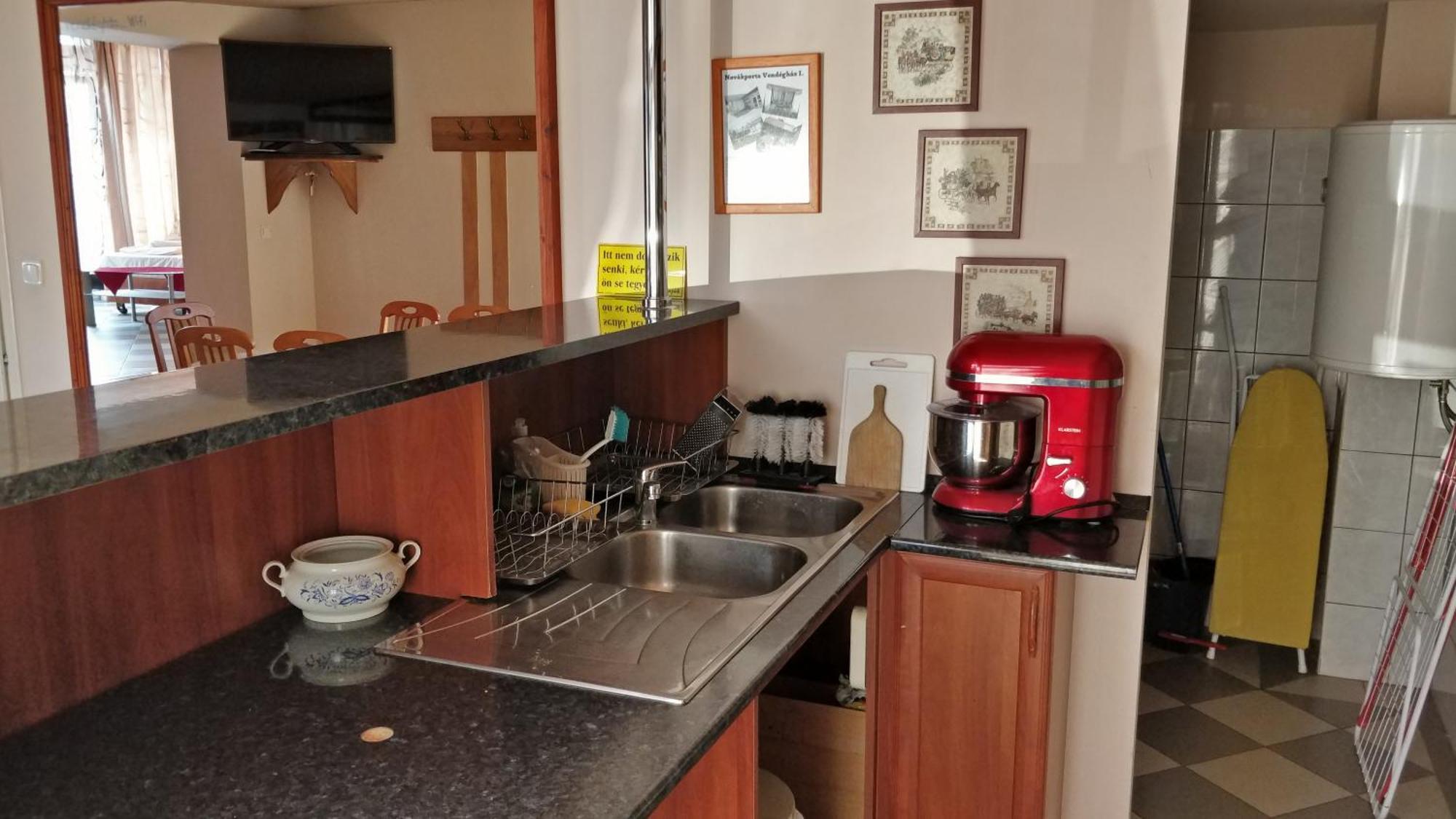 Novákporta vendégház Lakhegy Extérieur photo
